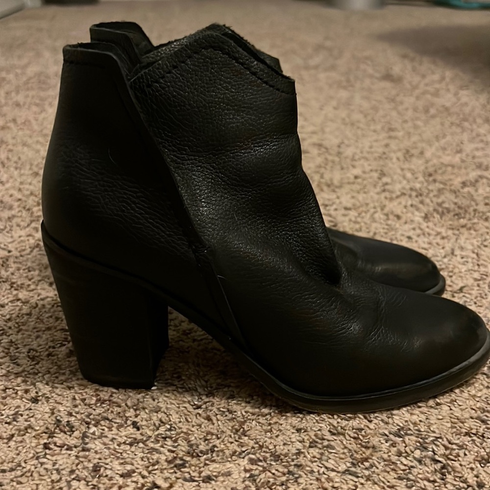 Dolce vita black boots